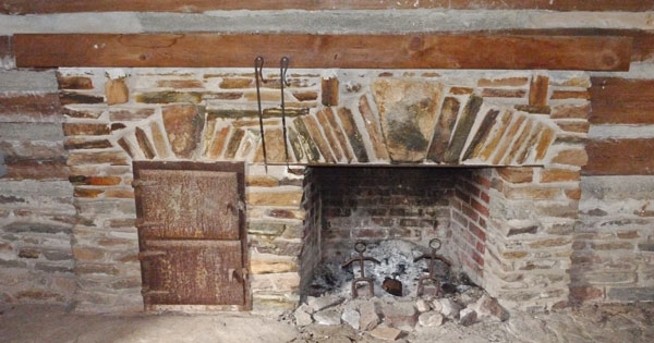 Center Cabin Fireplace