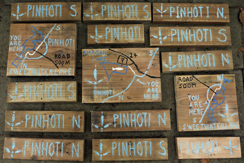 Pinhoti 2x4 Signs